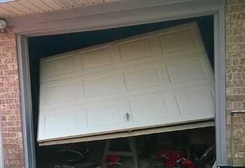 Garage Door Off Track | Hibernia